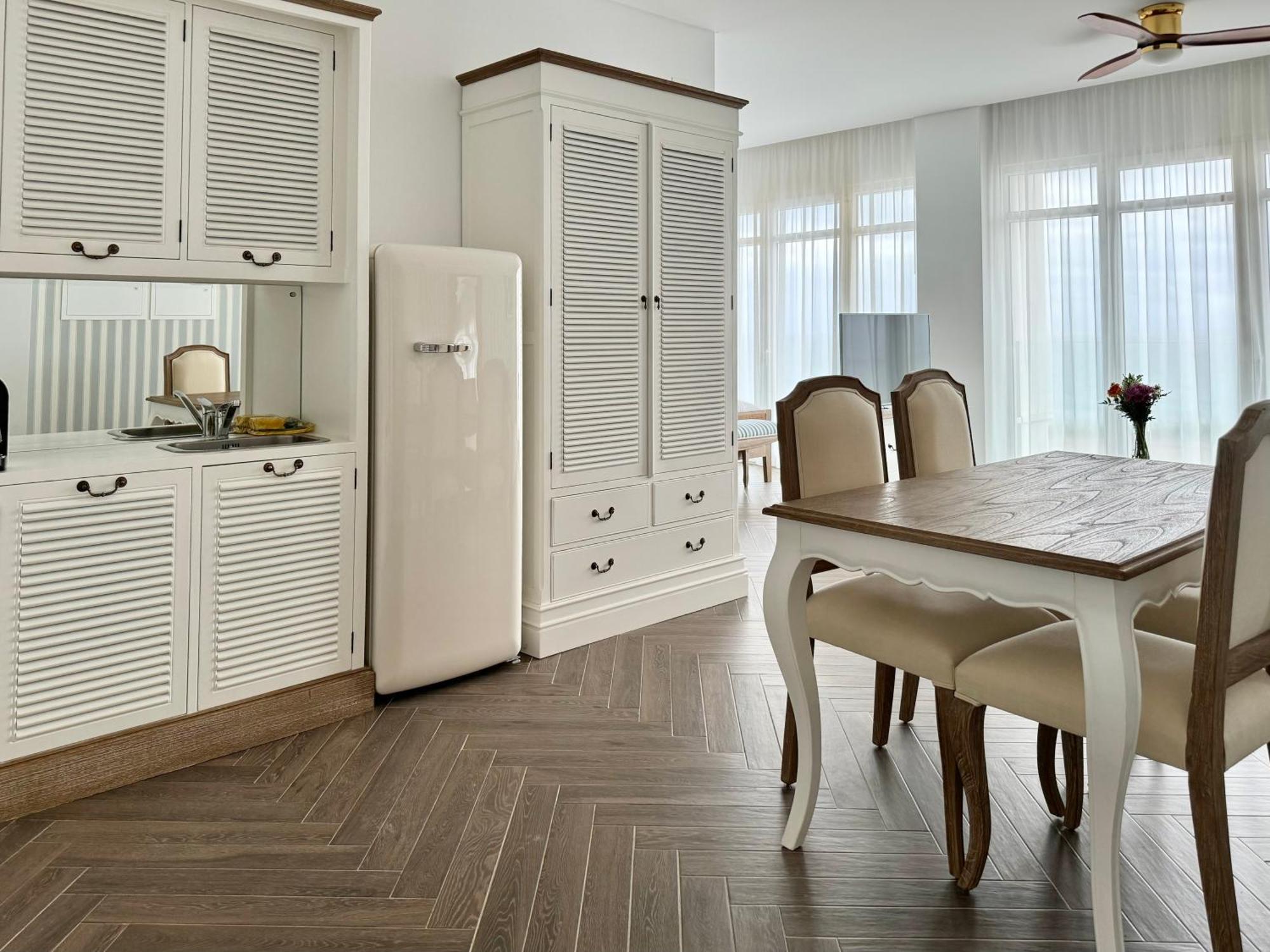 Ocean View Apartments Лориньян Номер фото