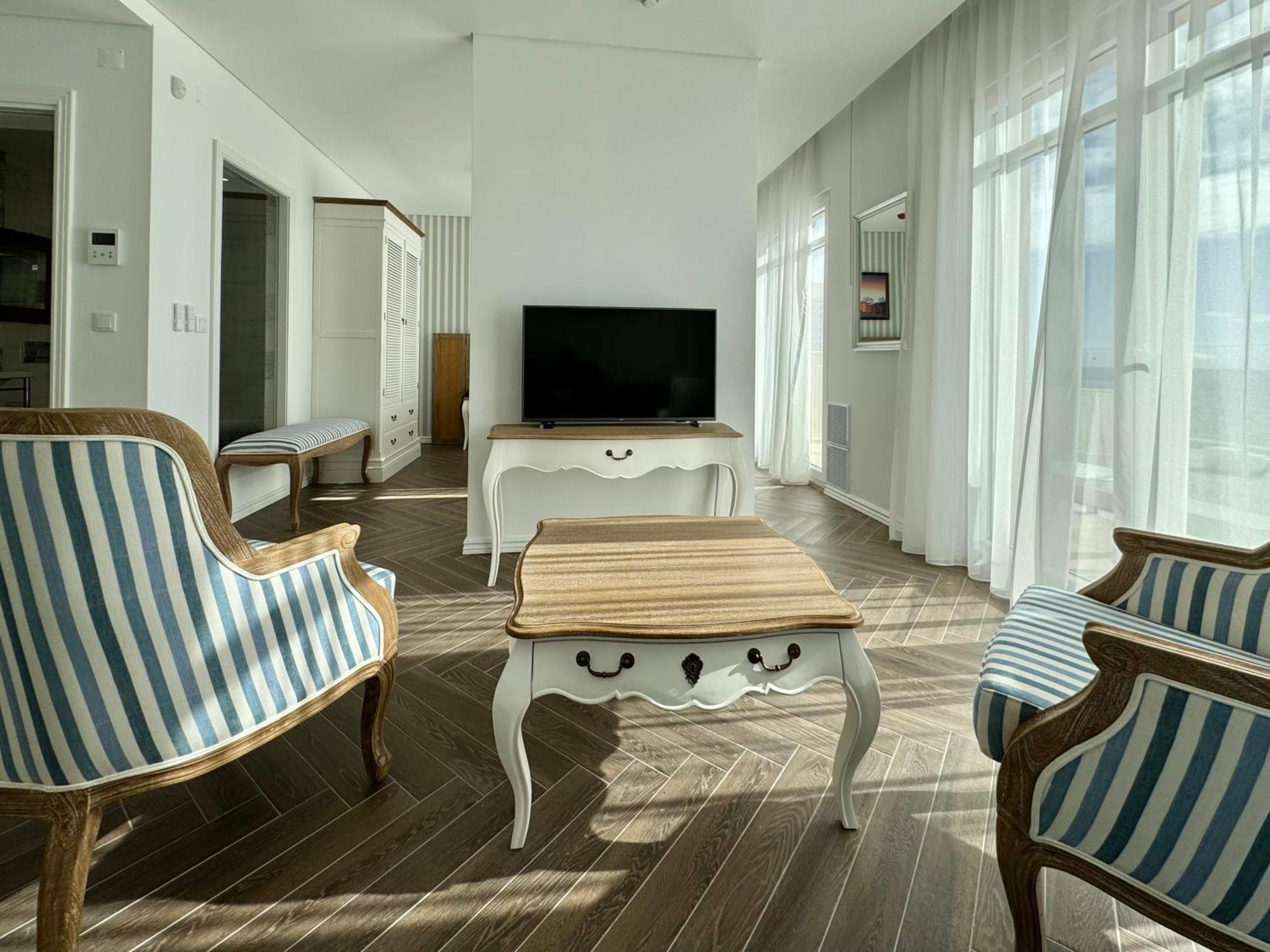Ocean View Apartments Лориньян Номер фото