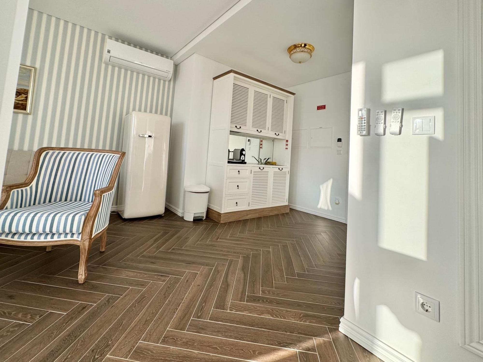 Ocean View Apartments Лориньян Номер фото