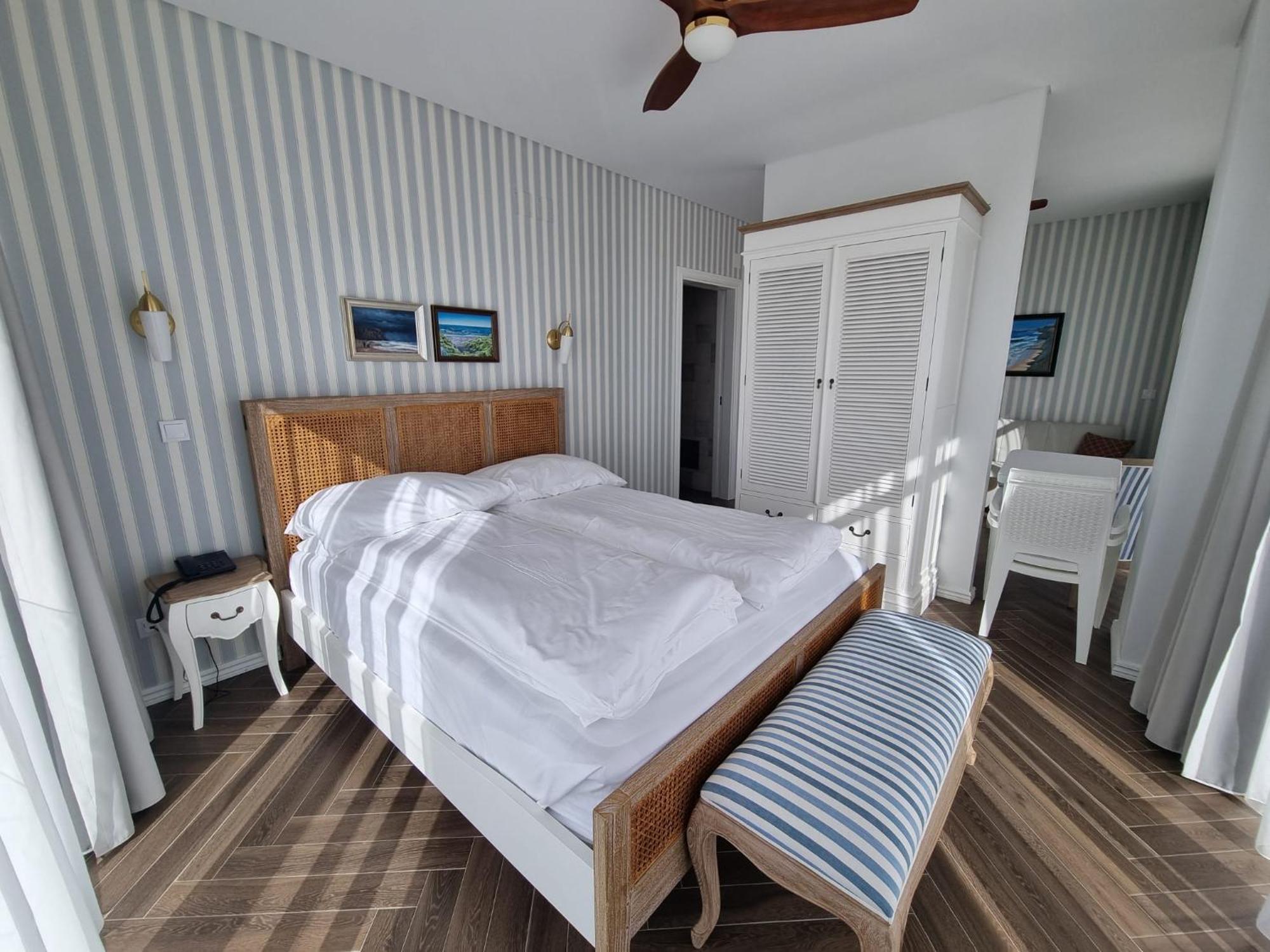 Ocean View Apartments Лориньян Экстерьер фото