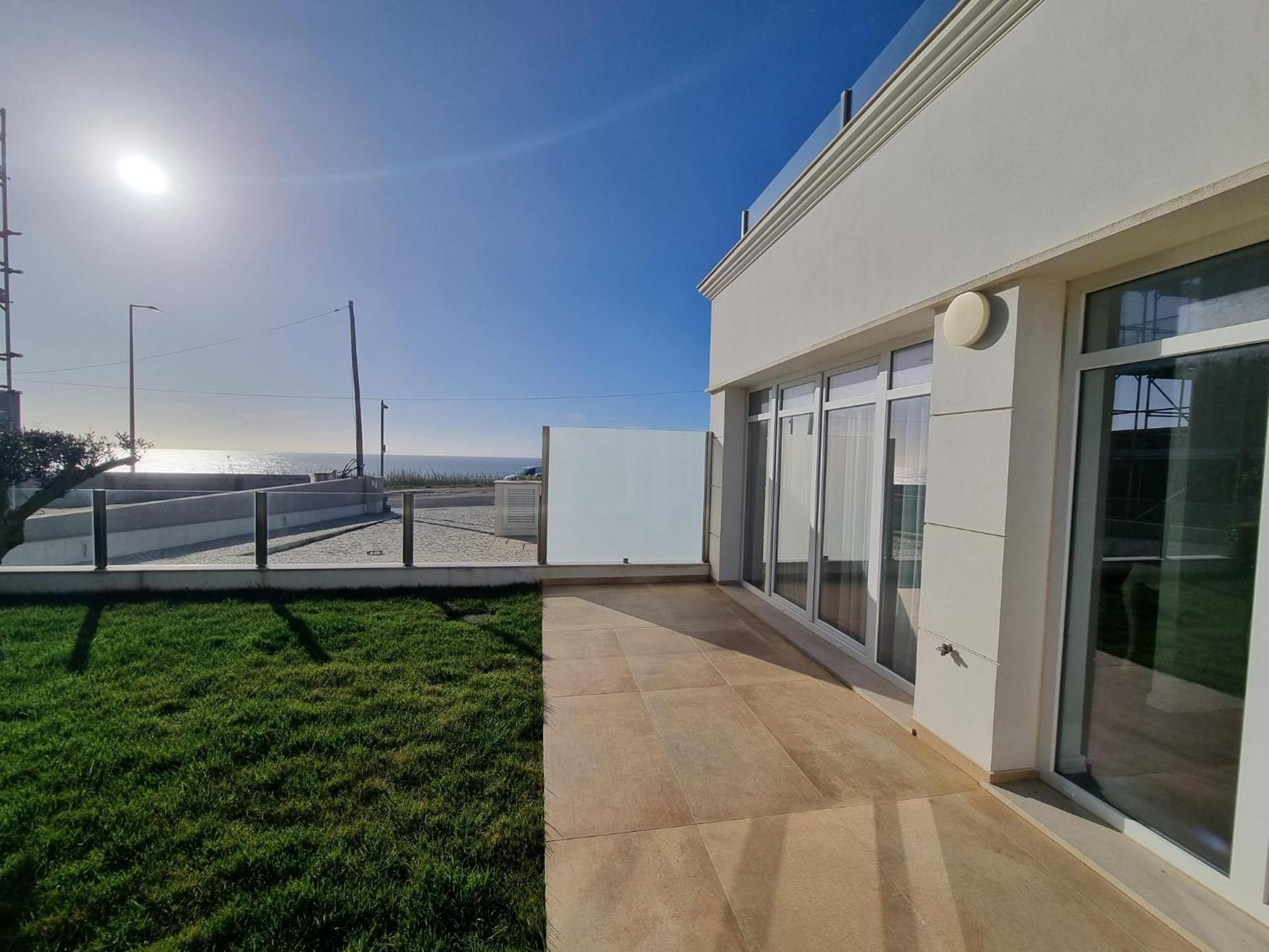 Ocean View Apartments Лориньян Экстерьер фото